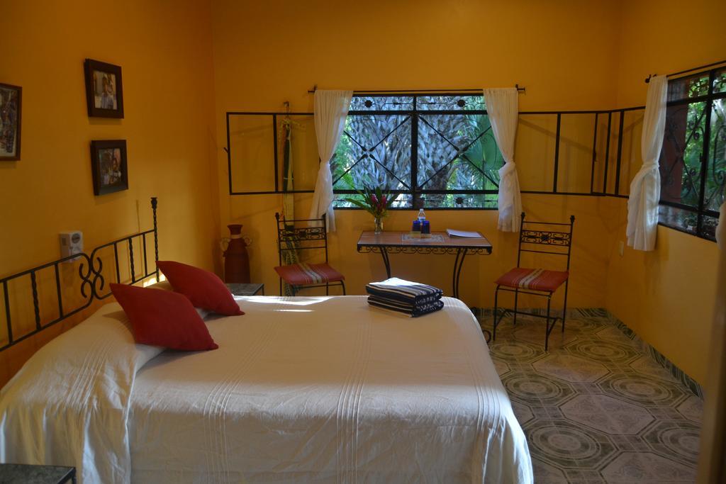 The Flycatcher Inn Retreat Hotel Santa Elena Dış mekan fotoğraf